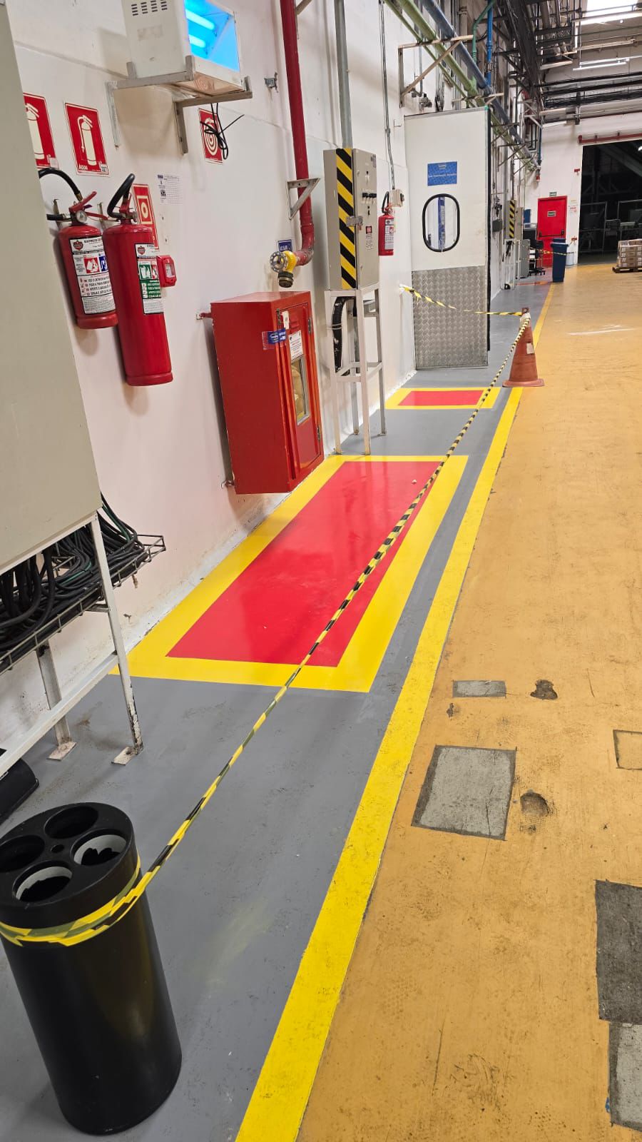 Exemplo de Piso Industrial Epóxi para Fábricas